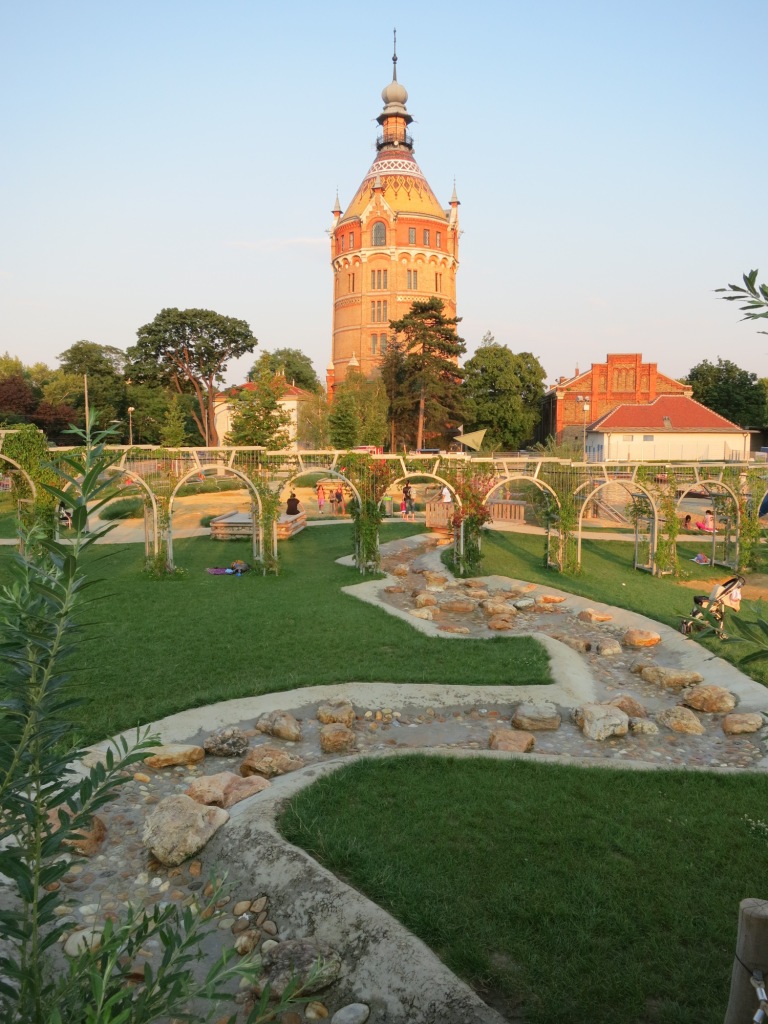 Wiener Wasserturm Favoriten Wasserspielplatz Wassererlebnispfad